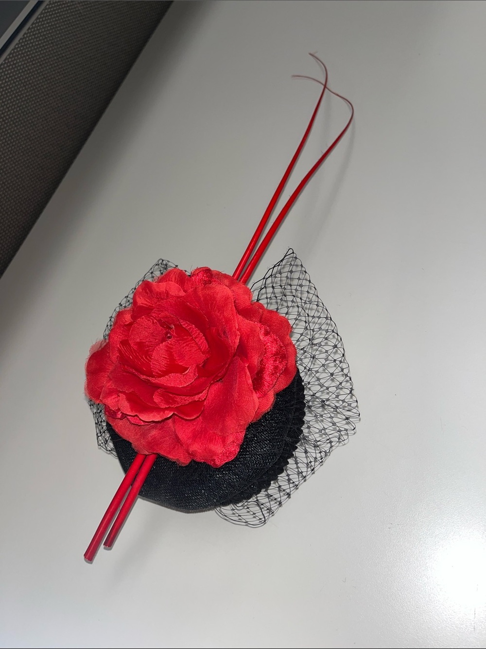 Source Unknown Red & Black Floral Fascinator / Pillbox Hat